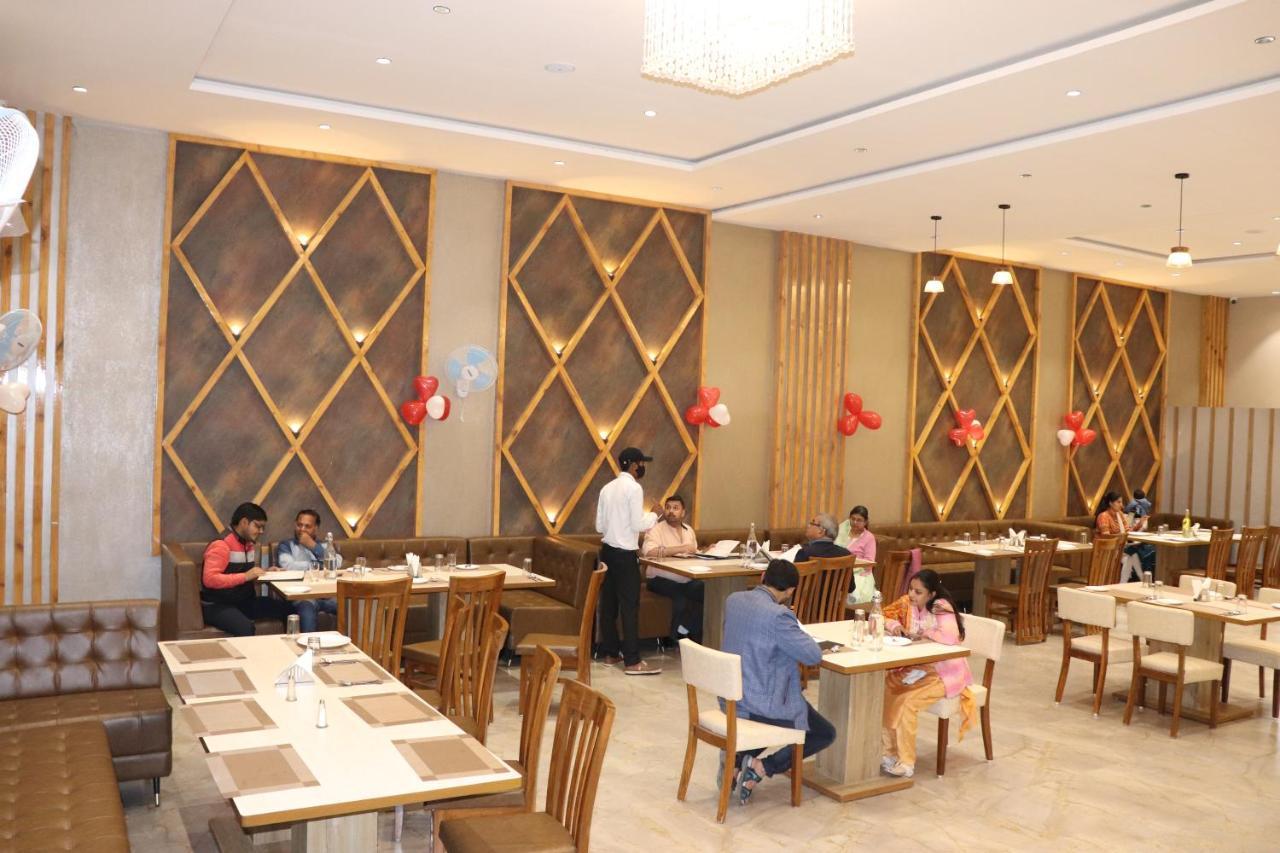 Shivanta Hotel& Resorts Jhunjhunu Exterior photo